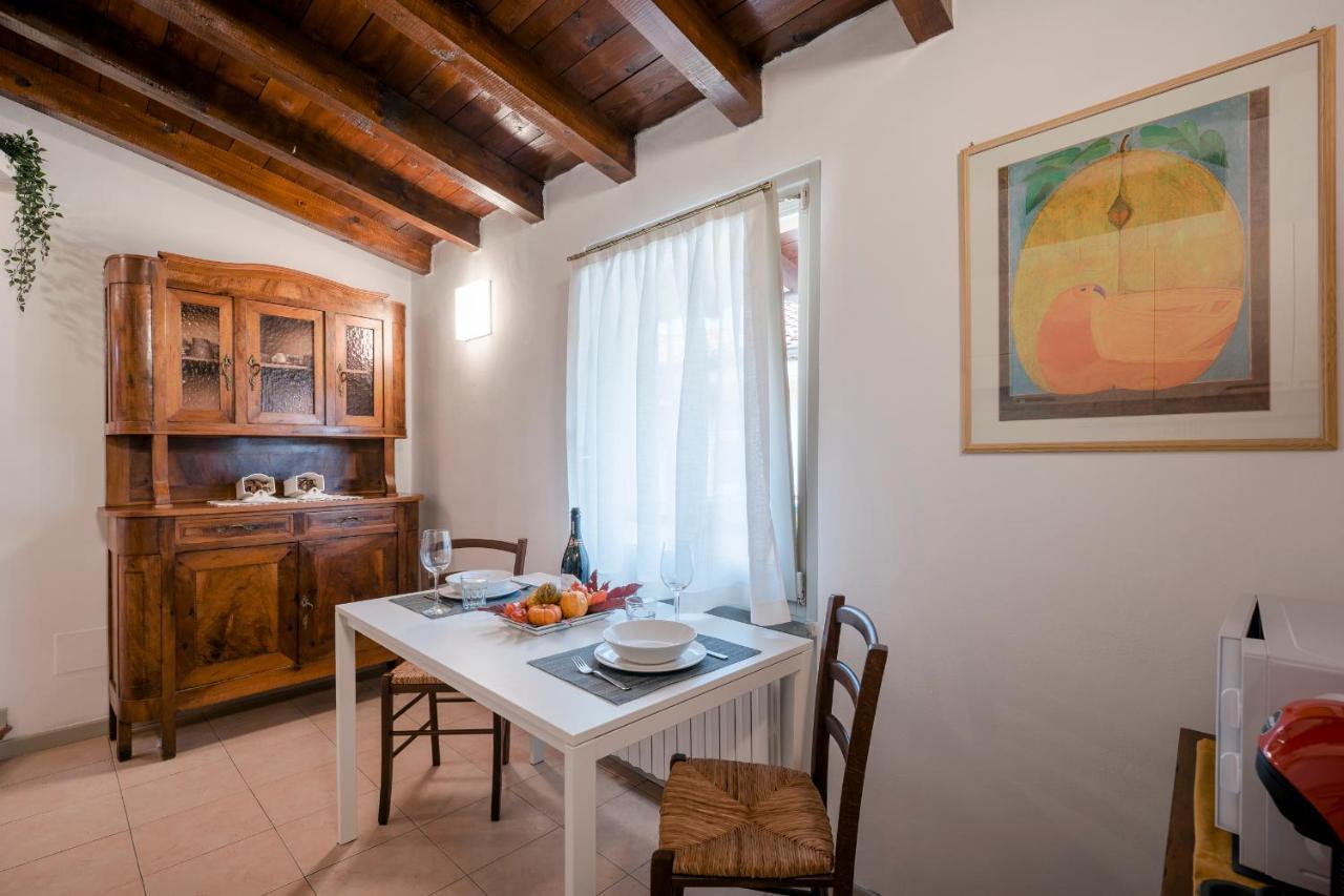 Lovely Mansard Iseo Portelle Holiday With Private Parking And Bike Storage Exterior foto